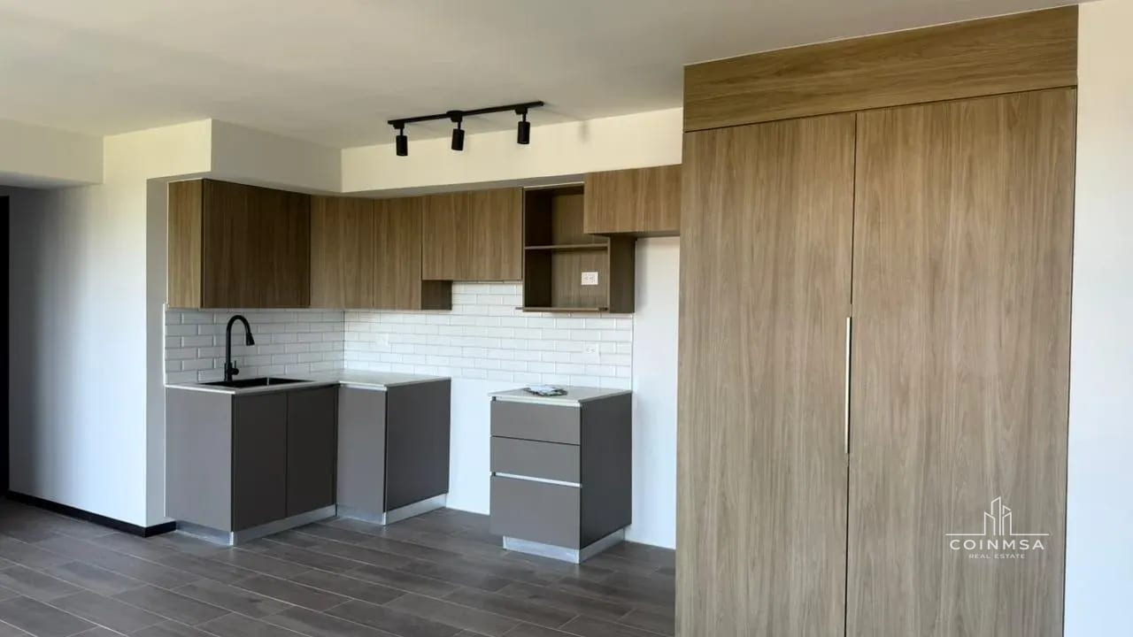 Apartamento en renta zona 16 / Cristo Rey - Piedra Parada — Apartamento en Alquiler en Zona 16, Guatemala, Ciudad — foto 1 de 13