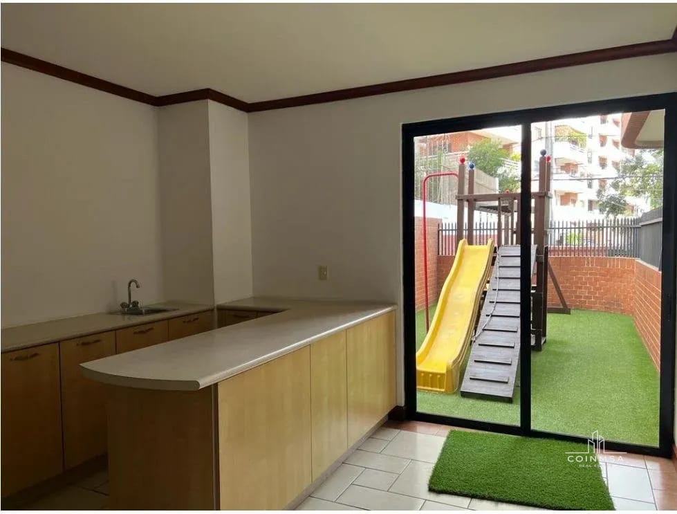 Apartamento en renta zona 10 / Altos de Santa Clara — Apartamento en Alquiler en Altos de Santa Clara, Zona 10, Guatemala, Ciudad — foto 9 de 11