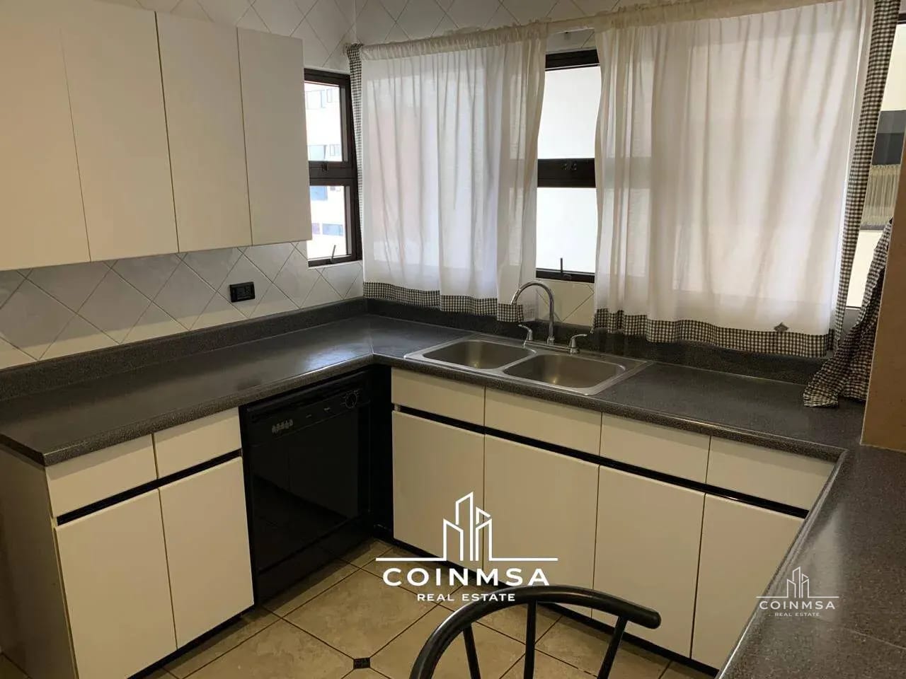 Apartamento en Renta zona 14 — Apartamento en Alquiler en Casa Alta, Zona 14, Guatemala, Ciudad — foto 7 de 15