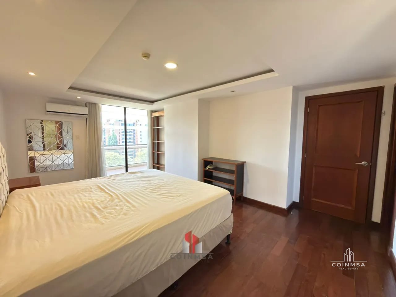 Apartamento amueblado en Venta zona 10 / Tiffany II — Apartamento en Venta en Tiffany II, Zona 10, Guatemala, Ciudad — foto 9 de 17