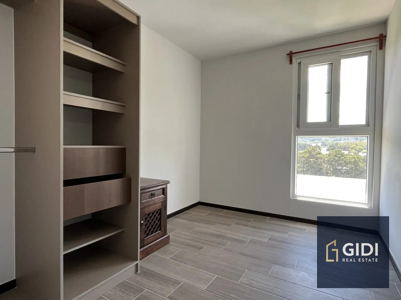 Dormitorio 3 — A 15 min. de Antigua, rento apartamento amoblado, 3 dorm. Q5,000 — Apartamento en Alquiler en Santa Lucía Milpas Altas, Sacatepéquez — foto 6 de 17