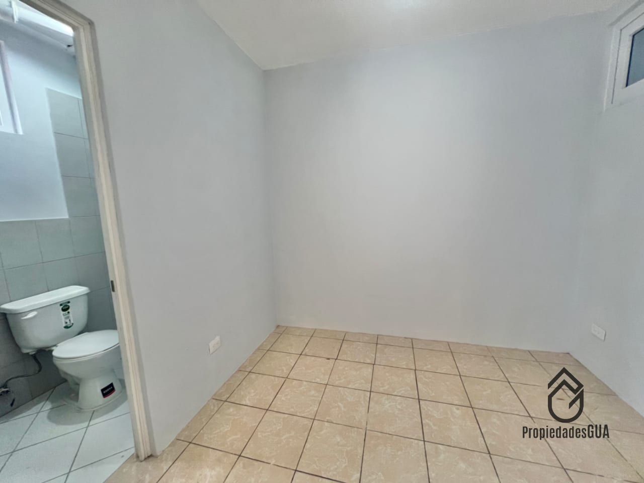 Apartamentos amplios y recién remodelados zona 13 (copia) — Apartamento en Alquiler en Zona 13, Guatemala, Ciudad — foto 2 de 11