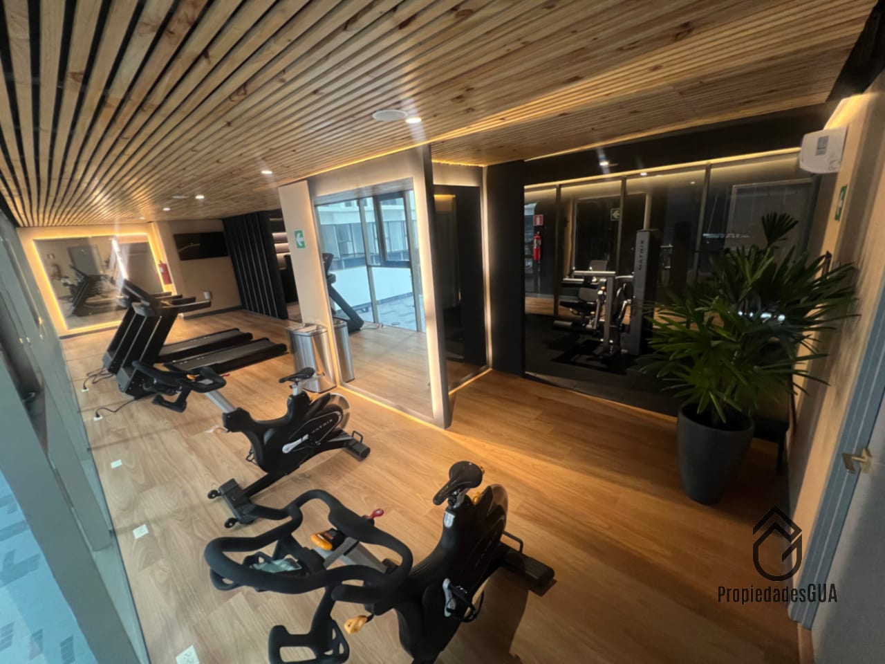 Apartamento para estrenar con acabados refinados — Apartamento en Venta en Zona 10, Guatemala, Ciudad — foto 7 de 12