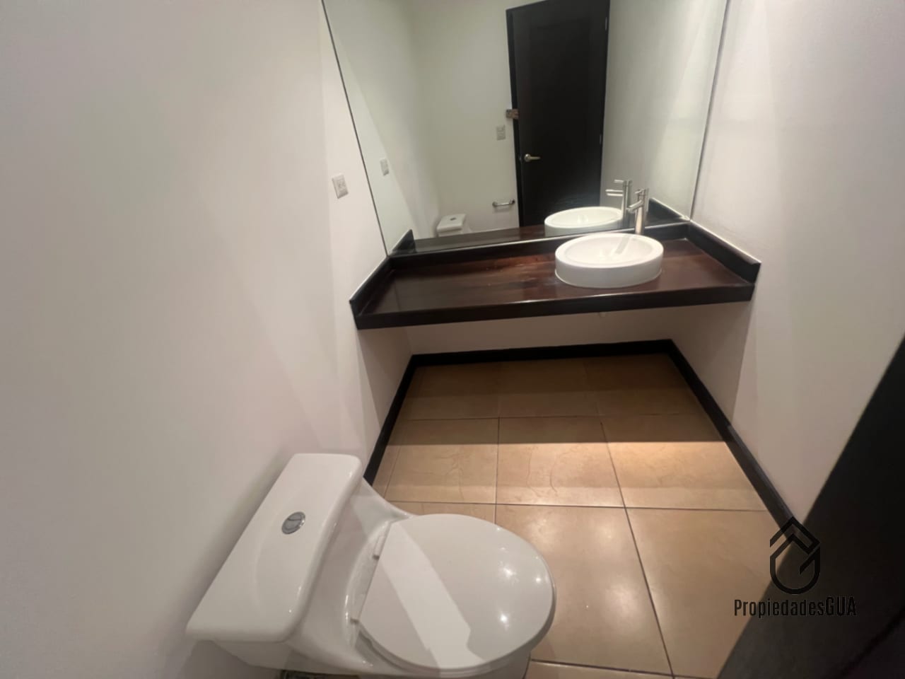 Apartamento amplio con amenidades — Apartamento en Venta en Zona 10, Guatemala, Ciudad — foto 4 de 16