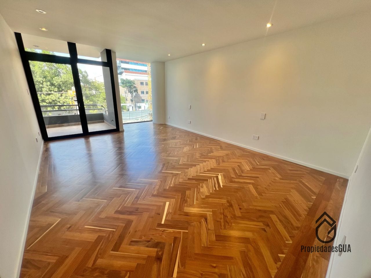 Apartamento amplio remodelado — Apartamento en Venta en Zona 14, Guatemala, Ciudad — foto 5 de 13