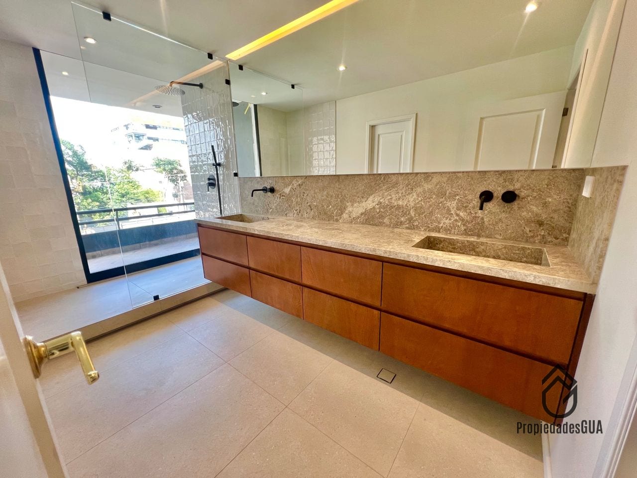 Apartamento amplio remodelado — Apartamento en Venta en Zona 14, Guatemala, Ciudad — foto 6 de 13