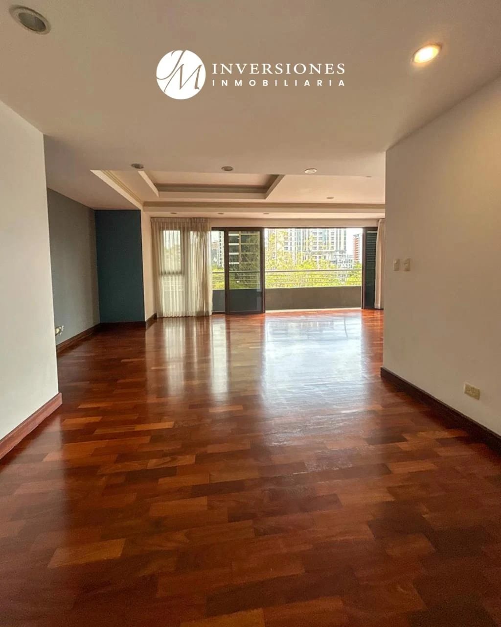 Apartamento amplio de 3 dormitorios en zona 10 — Apartamento en Alquiler en Zona 10, Guatemala, Ciudad — foto 5 de 9