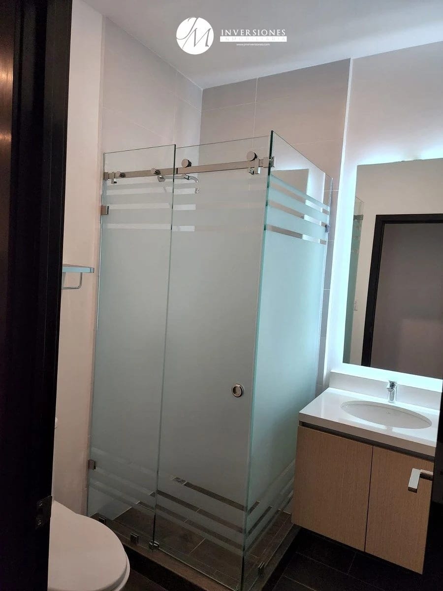 Apartamento En Renta Amueblado En Zona 10 — Apartamento en Alquiler en Zona 10, Guatemala, Ciudad — foto 5 de 17