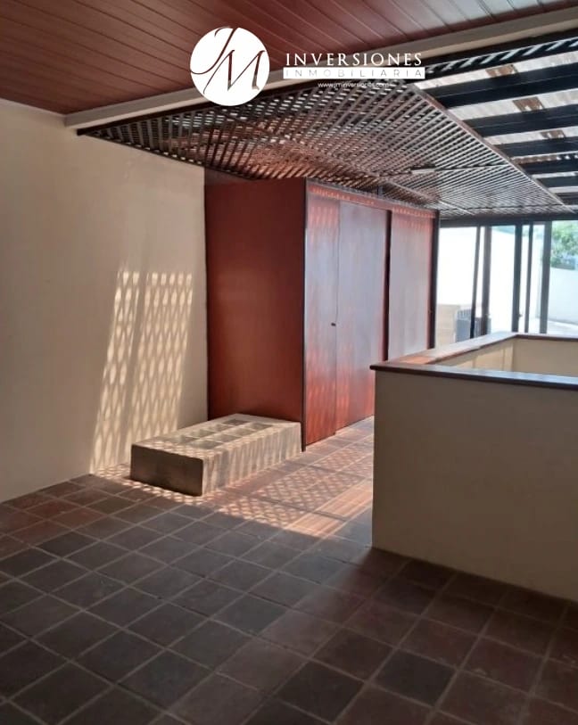 Apartamento en Renta de 2 Niveles En Zona 10 — Apartamento en Alquiler en Zona 10, Guatemala, Ciudad — foto 5 de 6