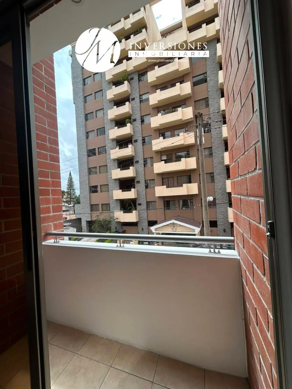 Apartamento En Renta Amueblado En Zona 10 — Apartamento en Alquiler en Zona 10, Guatemala, Ciudad — foto 8 de 16