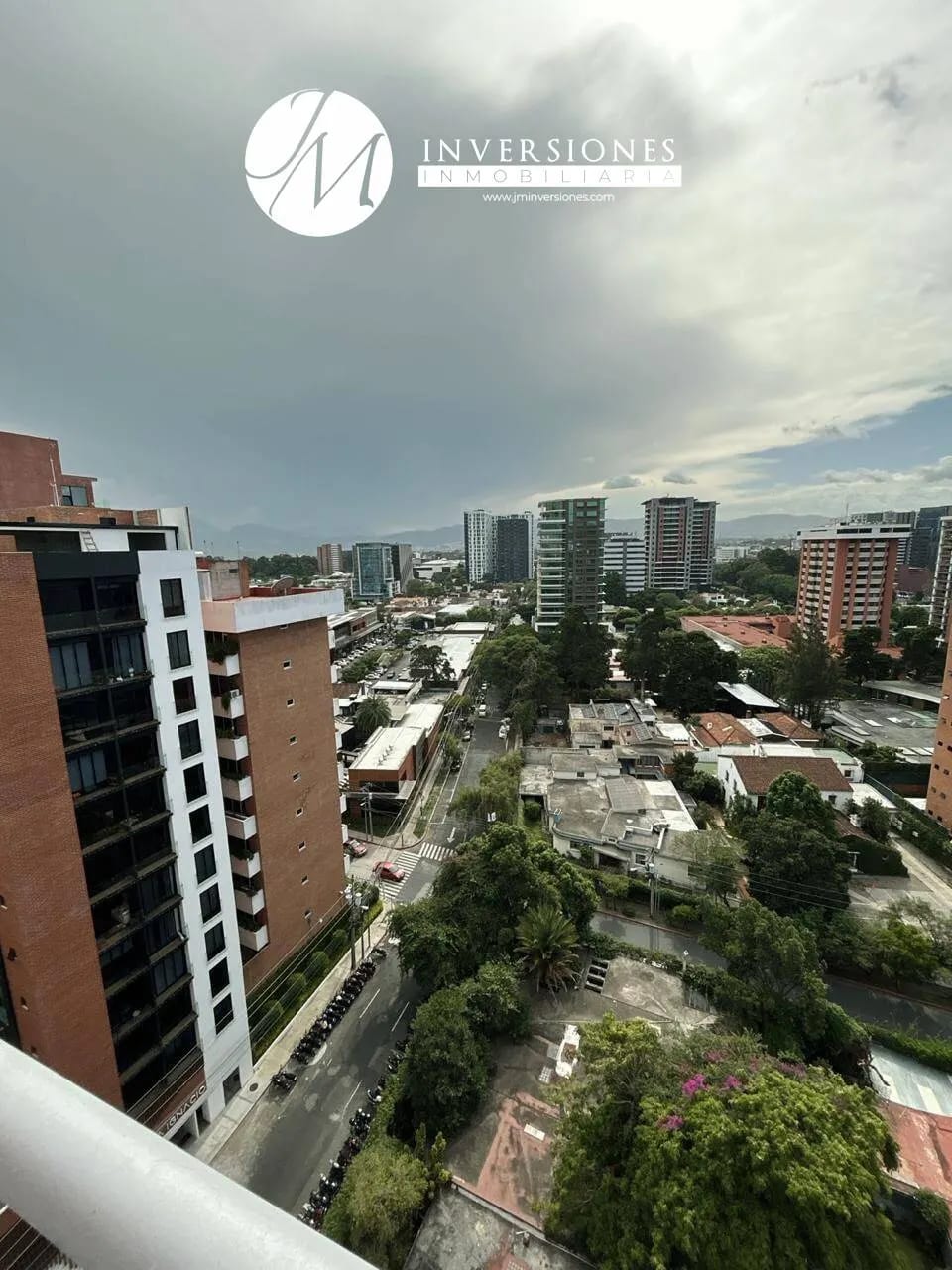 Apartamento En Renta Amueblado En Zona 10 — Apartamento en Alquiler en Zona 10, Guatemala, Ciudad — foto 15 de 16
