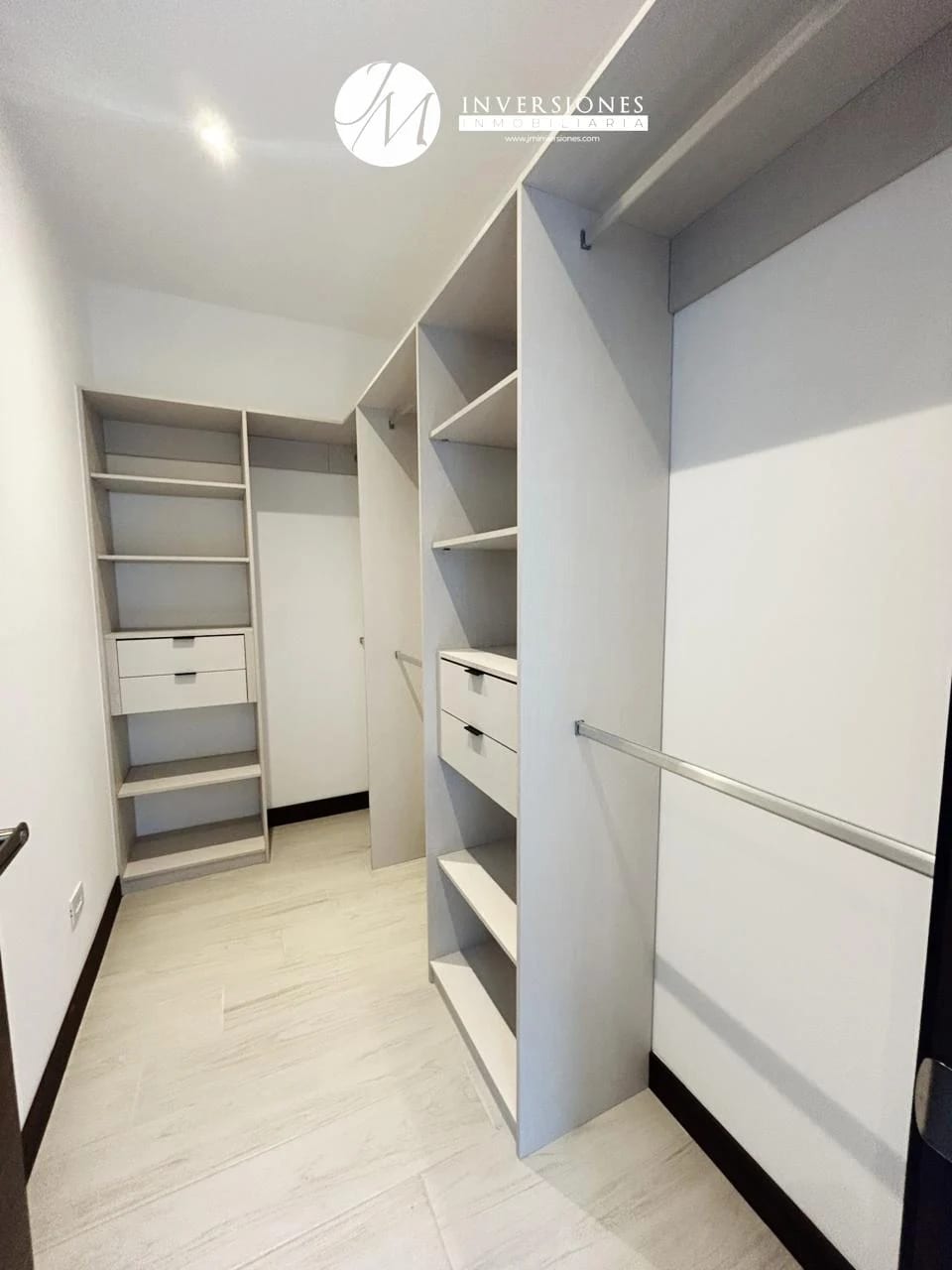 Apartamento en Renta con excelnte vista en zona 15 VH III — Apartamento en Alquiler en Vista Hermosa III, Zona 15, Guatemala, Ciudad — foto 4 de 15