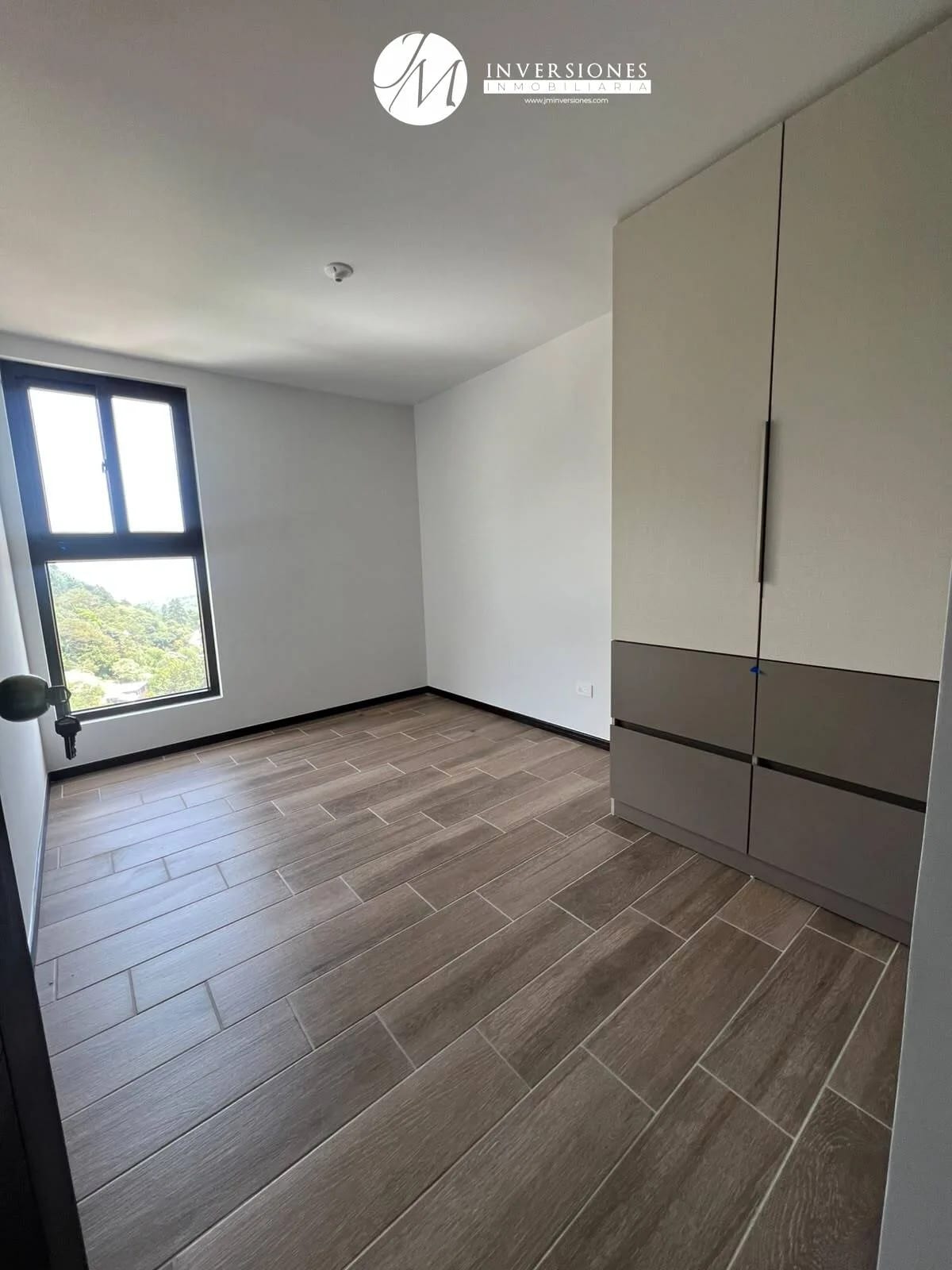 Apartamento en Renta de 3 Dormitorios en zona 16 — Apartamento en Alquiler en Zona 16, Guatemala, Ciudad — foto 3 de 6