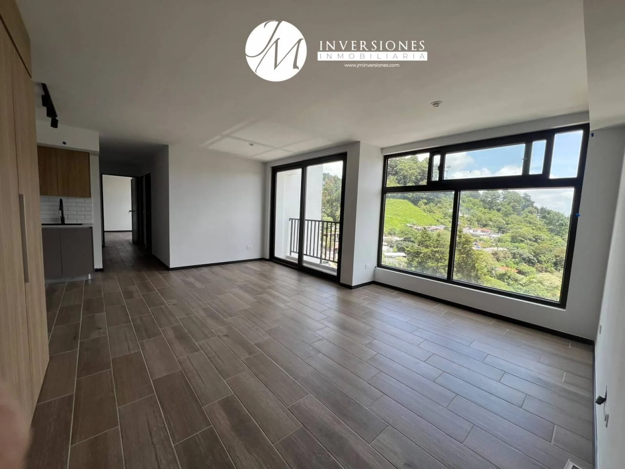 Apartamento en Renta de 3 Dormitorios en zona 16 — Apartamento en Alquiler en Zona 16, Guatemala, Ciudad — foto 1 de 6