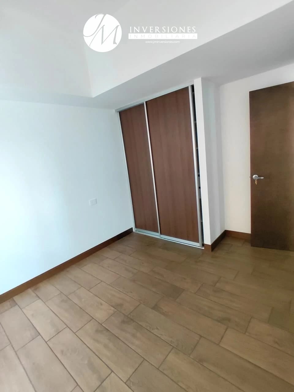 Apartamento en zona 10 de 3 Dormitorios en Renta — Apartamento en Alquiler en Zona 10, Guatemala, Ciudad — foto 5 de 14