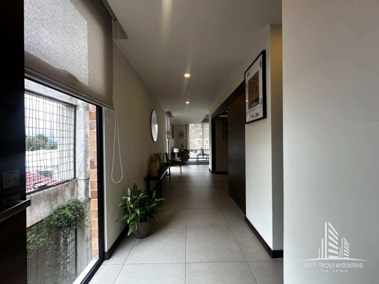 Zona 10, apartamento en alquiler — Apartamento en Alquiler en Mira, Zona 10, Guatemala, Ciudad — foto 8 de 12