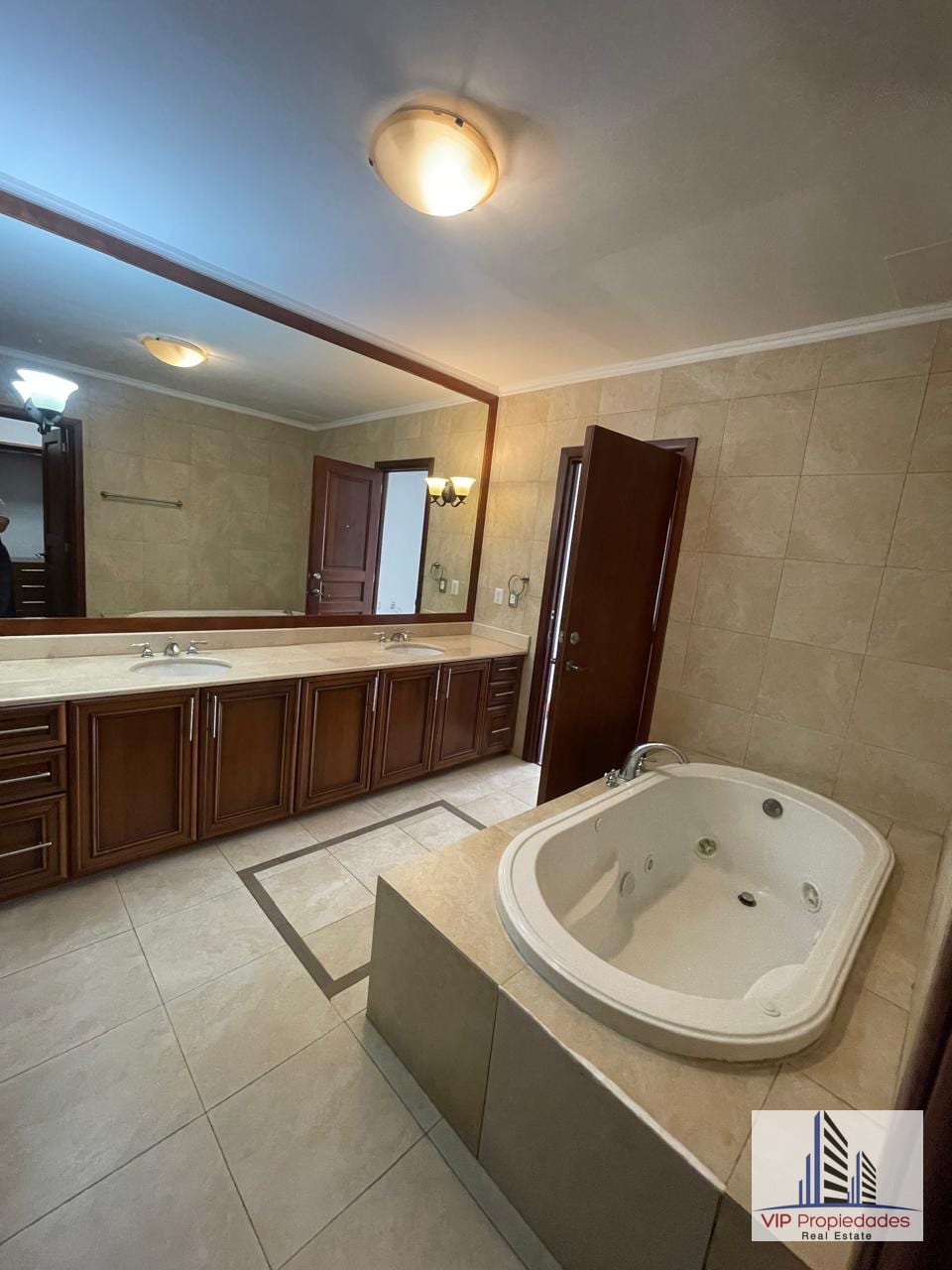 Tadeus zona 14, amplio apartamento en alquiler — Apartamento en Alquiler en Tadeus, Zona 14, Guatemala, Ciudad — foto 4 de 16