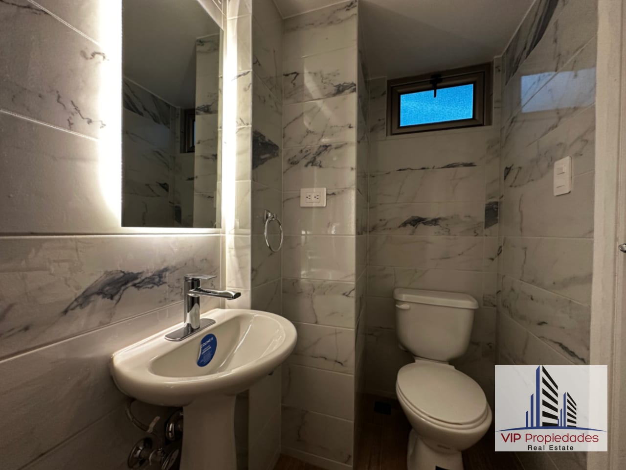 Lofts en alquiler, zona 10 — Apartamento en Alquiler en Urban Loft, Zona 10, Guatemala, Ciudad — foto 6 de 9