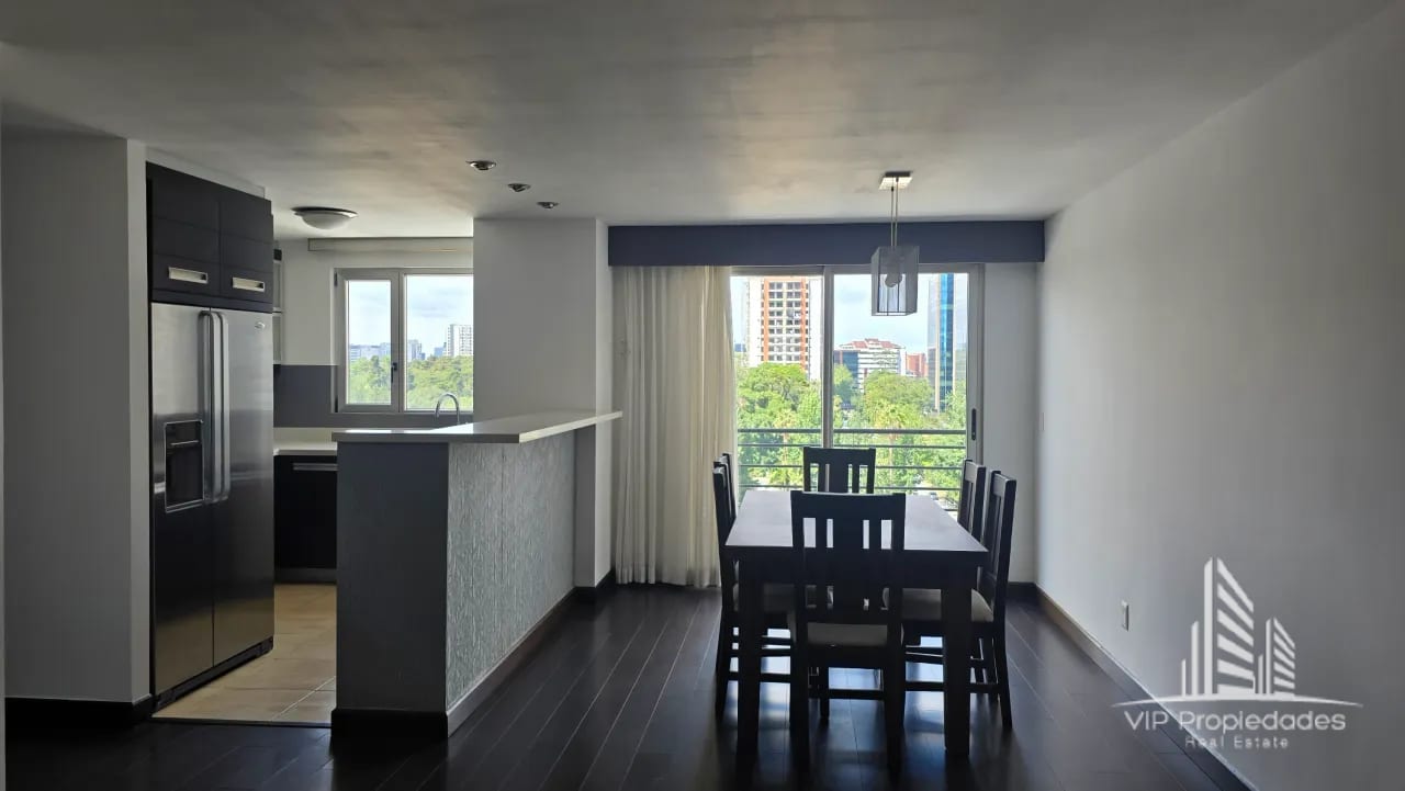 Apartamento amueblado en alquiler, Zona 14 — Apartamento en Alquiler en Catania, Zona 14, Guatemala, Ciudad — foto 1 de 13