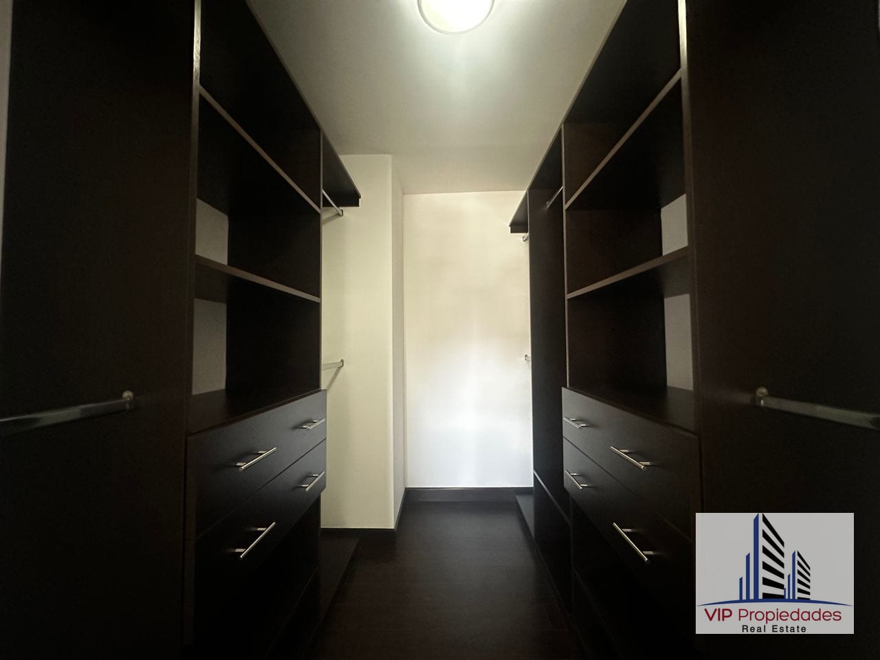 Zona 14, apartamento en alquiler — Apartamento en Alquiler en Catania, Zona 14, Guatemala, Ciudad — foto 6 de 12