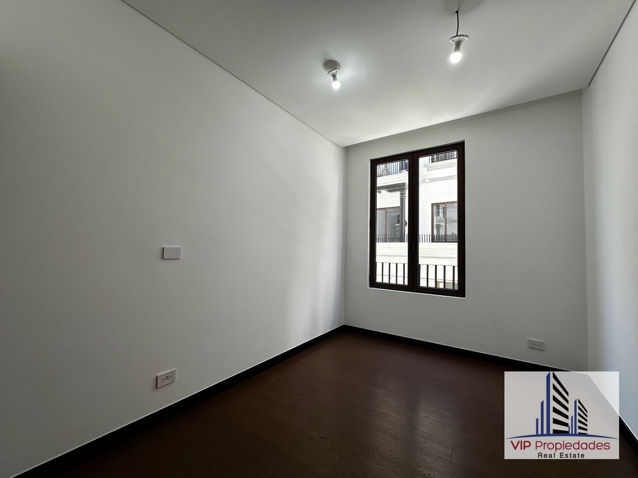 Zona 16, amplio apartamento en alquiler — Apartamento en Alquiler en Nogales de Cayalá, Zona 16, Guatemala, Ciudad — foto 3 de 14