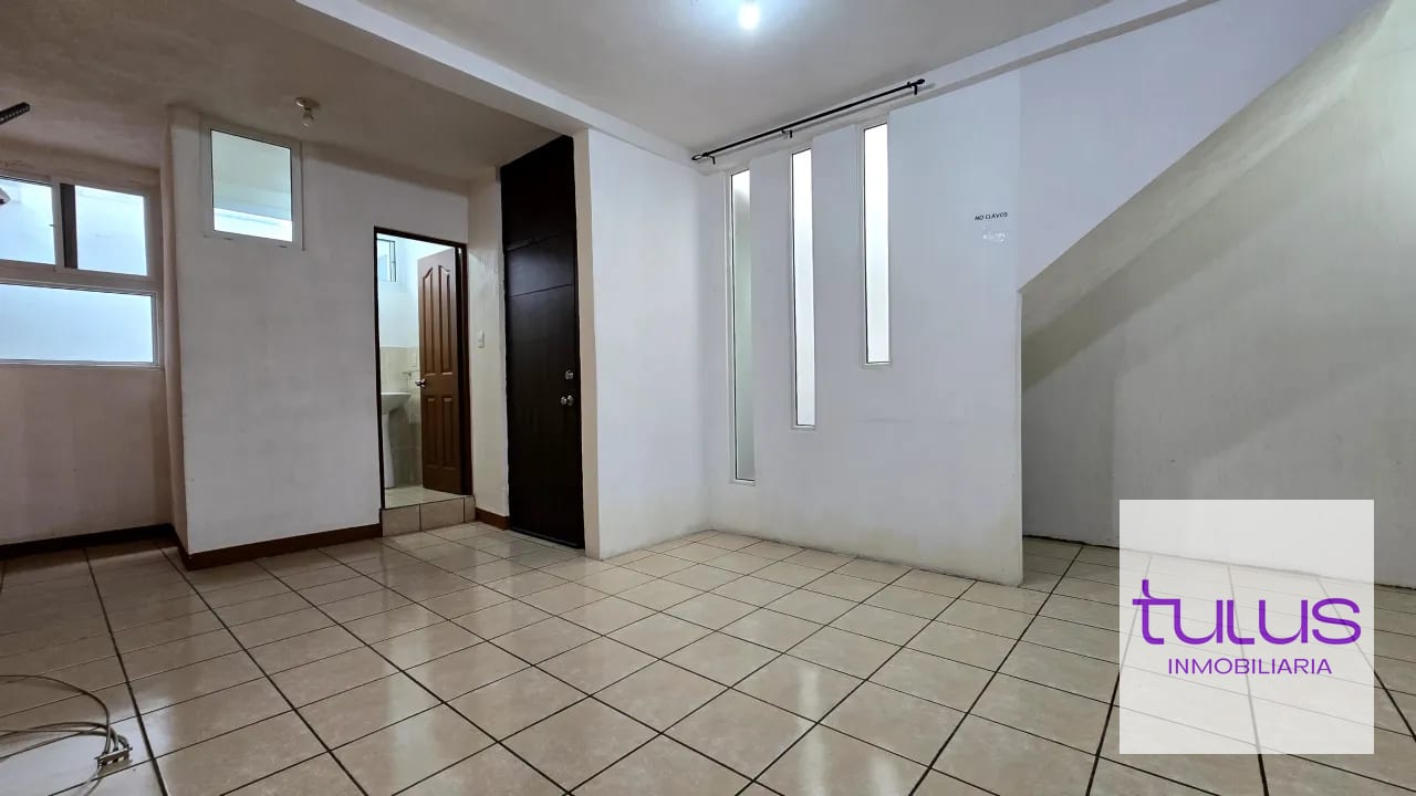 APARTAMENTO en renta en ZONA 4 — Apartamento en Alquiler en Zona 4, Guatemala, Ciudad — foto 1 de 5