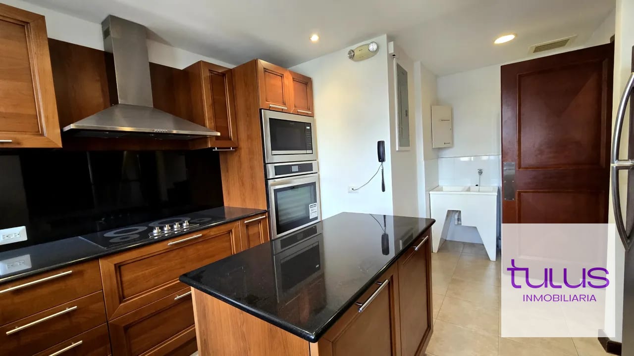 APARTAMENTO en venta en ZONA 10 — Apartamento en Venta en Zona 10, Guatemala, Ciudad — foto 3 de 6