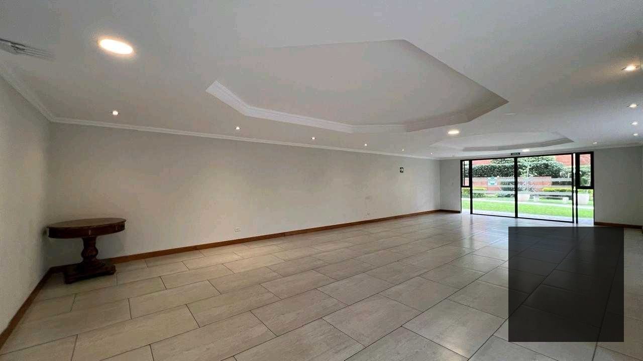 ???? APARTAMENTO EN VENTA en zona 14 Edificio Almeira - Image 3