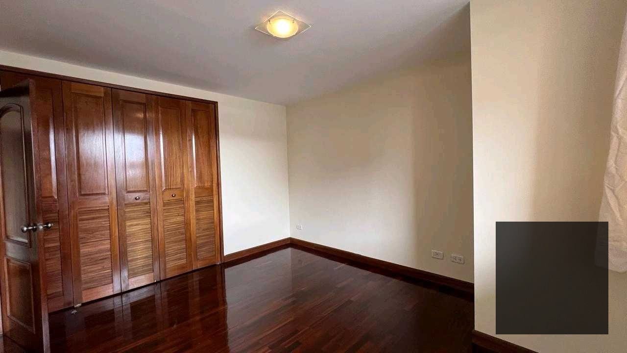 ???? APARTAMENTO EN VENTA en zona 14 Edificio Almeira - Image 4