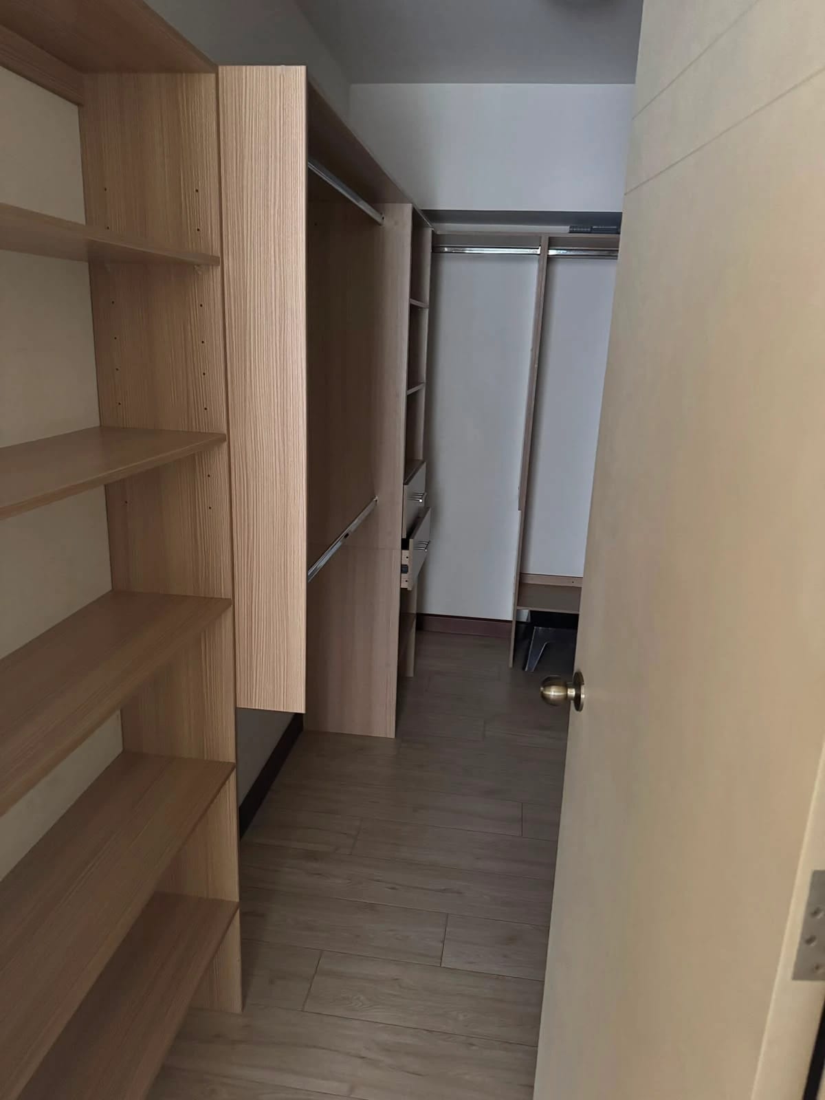Apartamento en zona 10 — Apartamento en Alquiler en Zona 10, Guatemala, Ciudad — foto 13 de 13