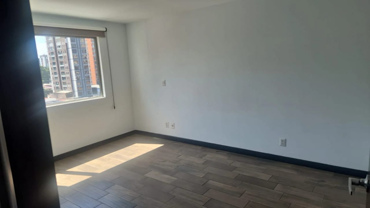 Apartamento de lujo en zona 10 — Apartamento en Alquiler en Zona 10, Guatemala, Ciudad — foto 4 de 13