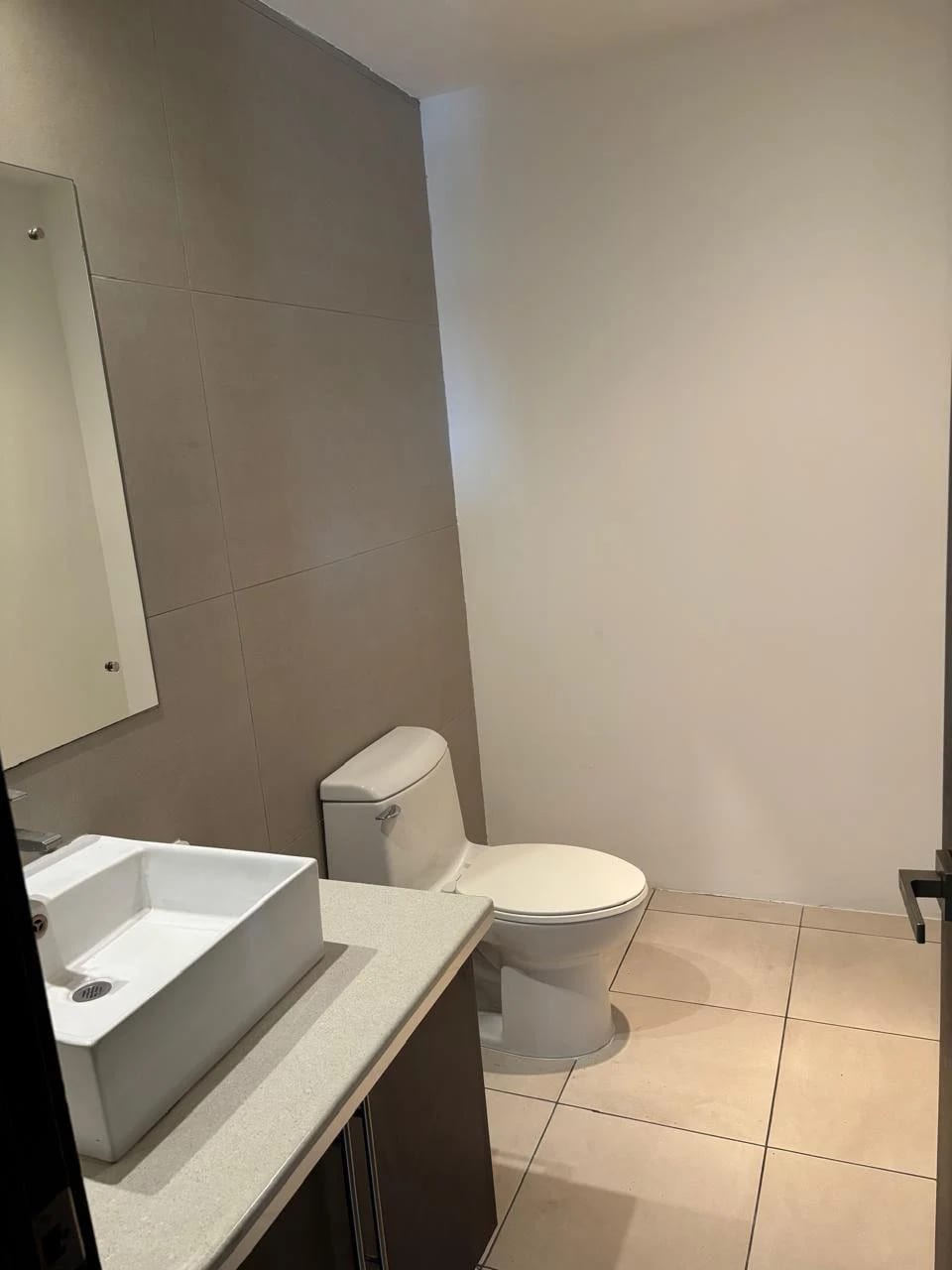 Apartamento exclusivo en zona 14 — Apartamento en Alquiler en Zona 14, Guatemala, Ciudad — foto 8 de 8
