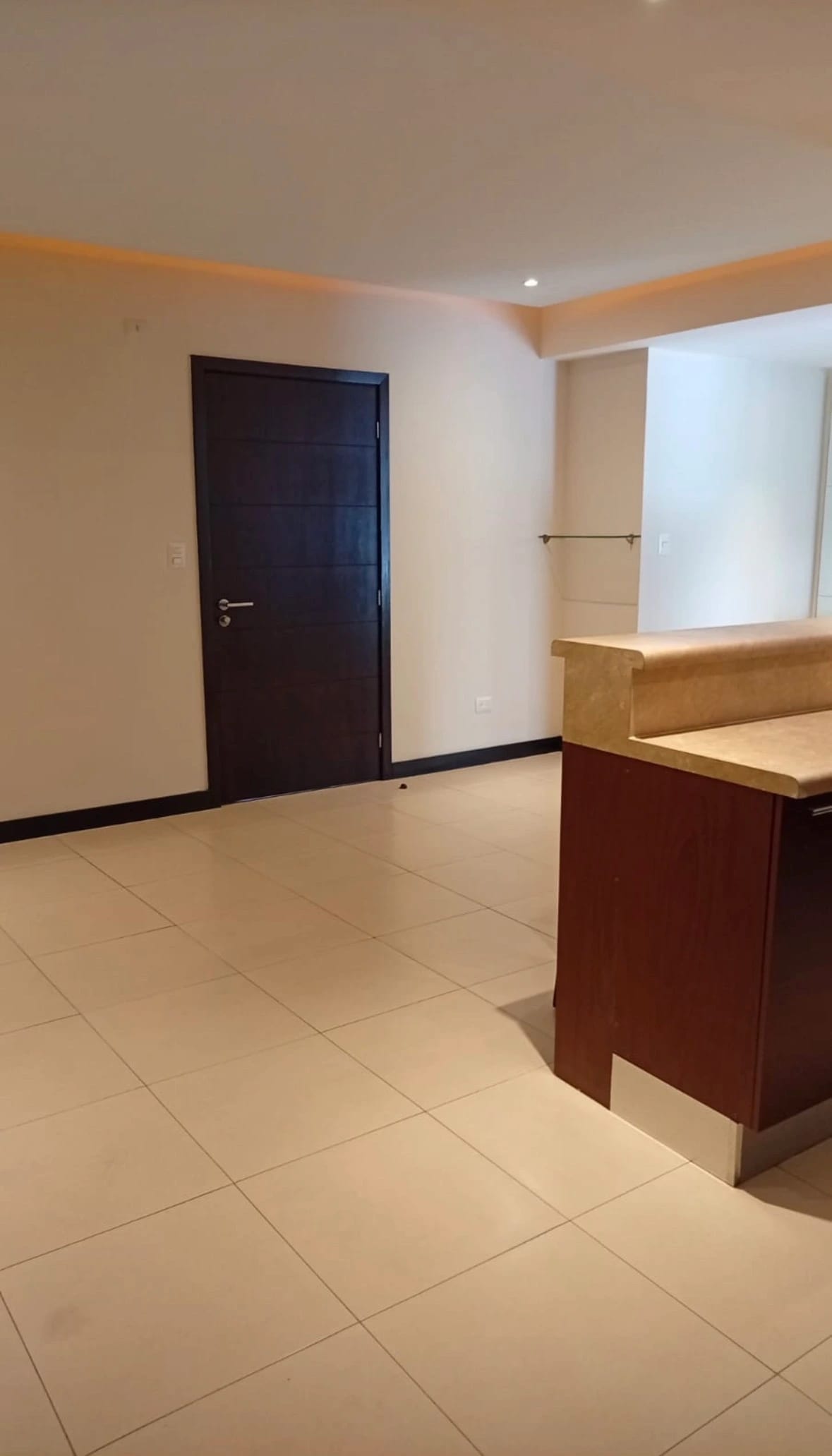 Apartamento en zona 14 — Apartamento en Alquiler en Zona 14, Guatemala, Ciudad — foto 2 de 10