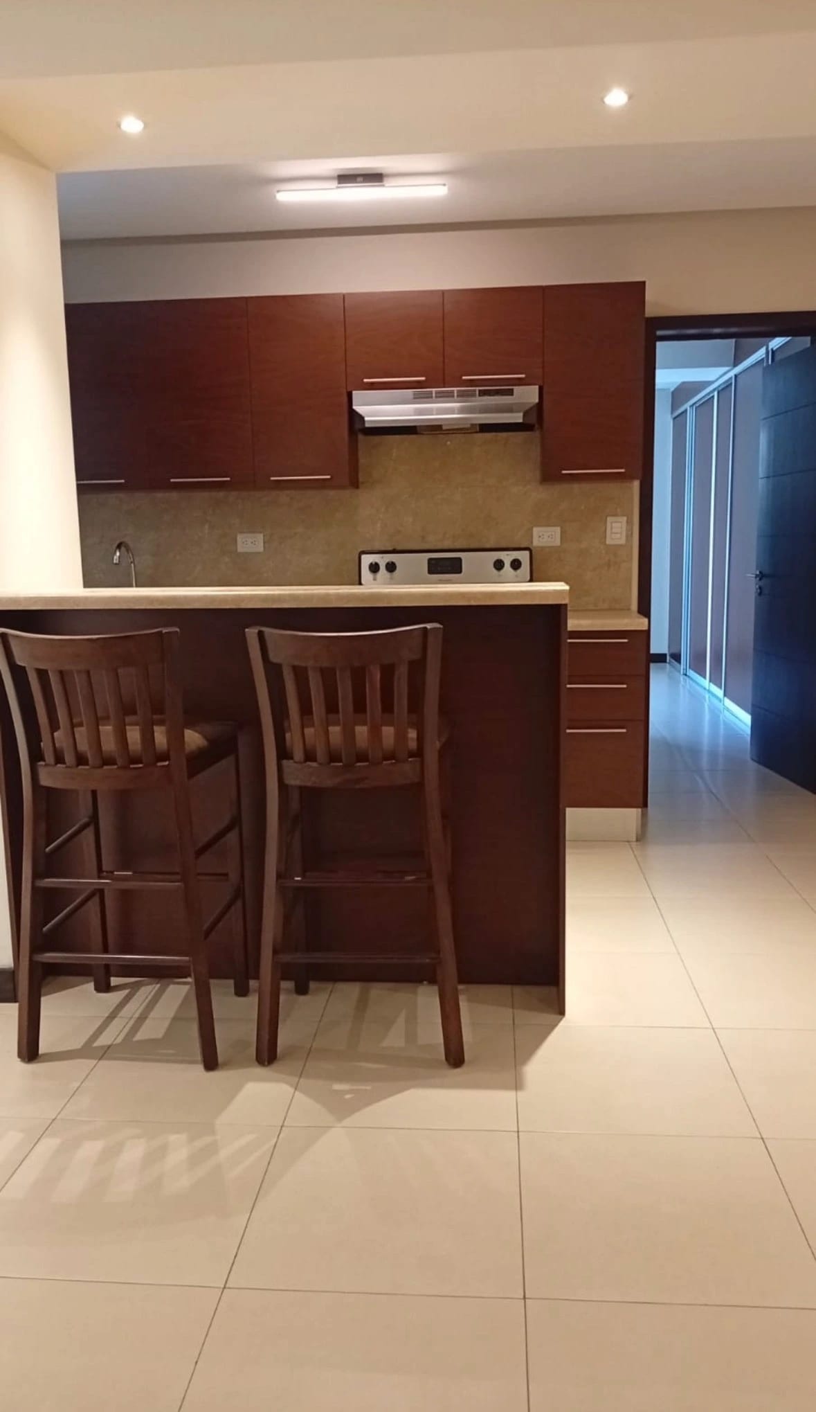 Apartamento en zona 14 — Apartamento en Alquiler en Zona 14, Guatemala, Ciudad — foto 1 de 10