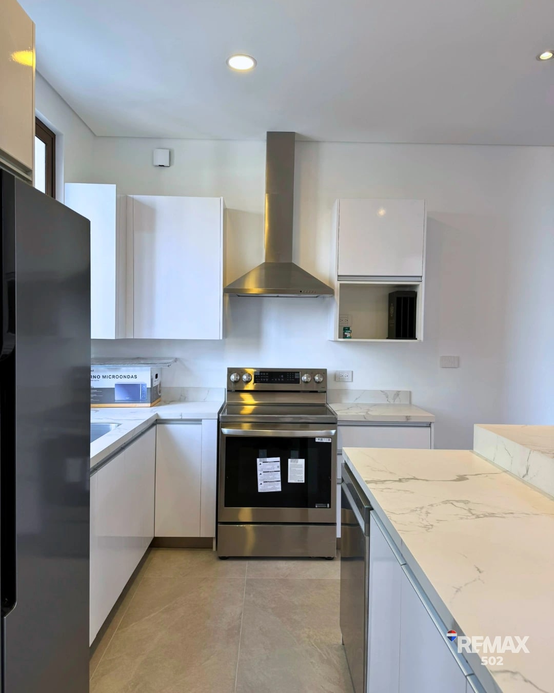 Espectacular Apartamento en Cayalá — Apartamento en Alquiler en Zona 16, Guatemala, Ciudad — foto 3 de 10