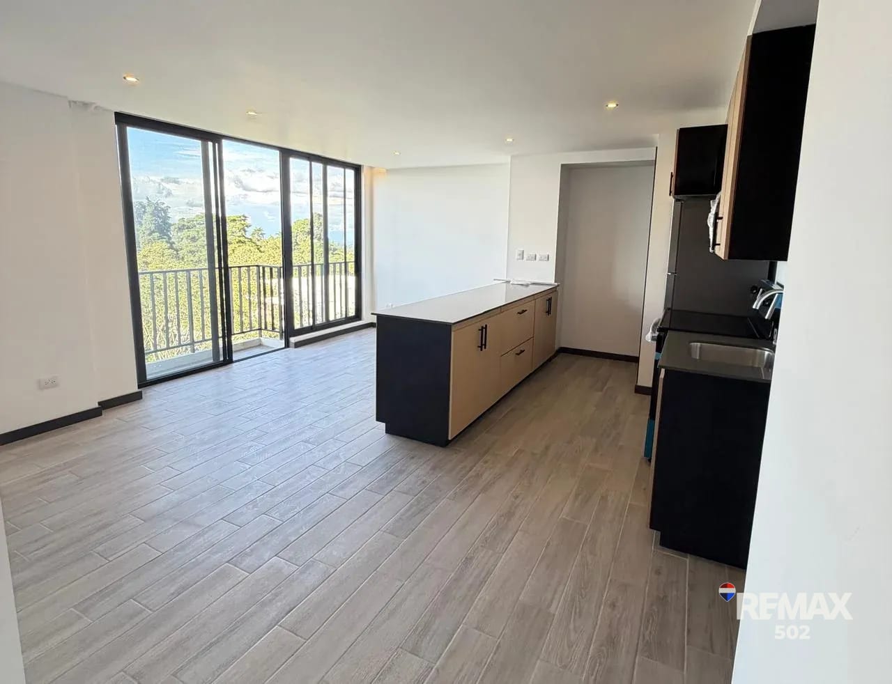 Apartamento en Renta - VALURE16 — Apartamento en Alquiler en Zona 16, Guatemala, Ciudad — foto 13 de 16