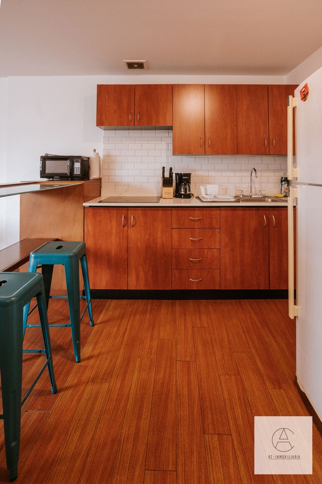 Apartamento amueblado en Torrenova, zona 13 - 11