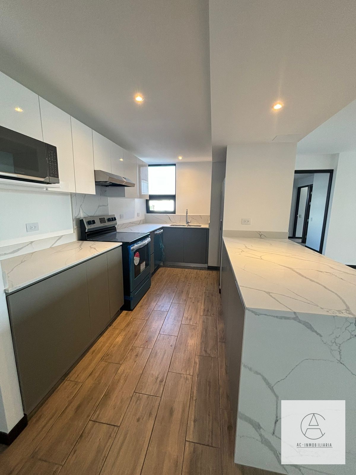 Apartamento en AURE en alquiler — Apartamento en Alquiler en Aure, Zona 13, Guatemala, Ciudad — foto 1 de 12