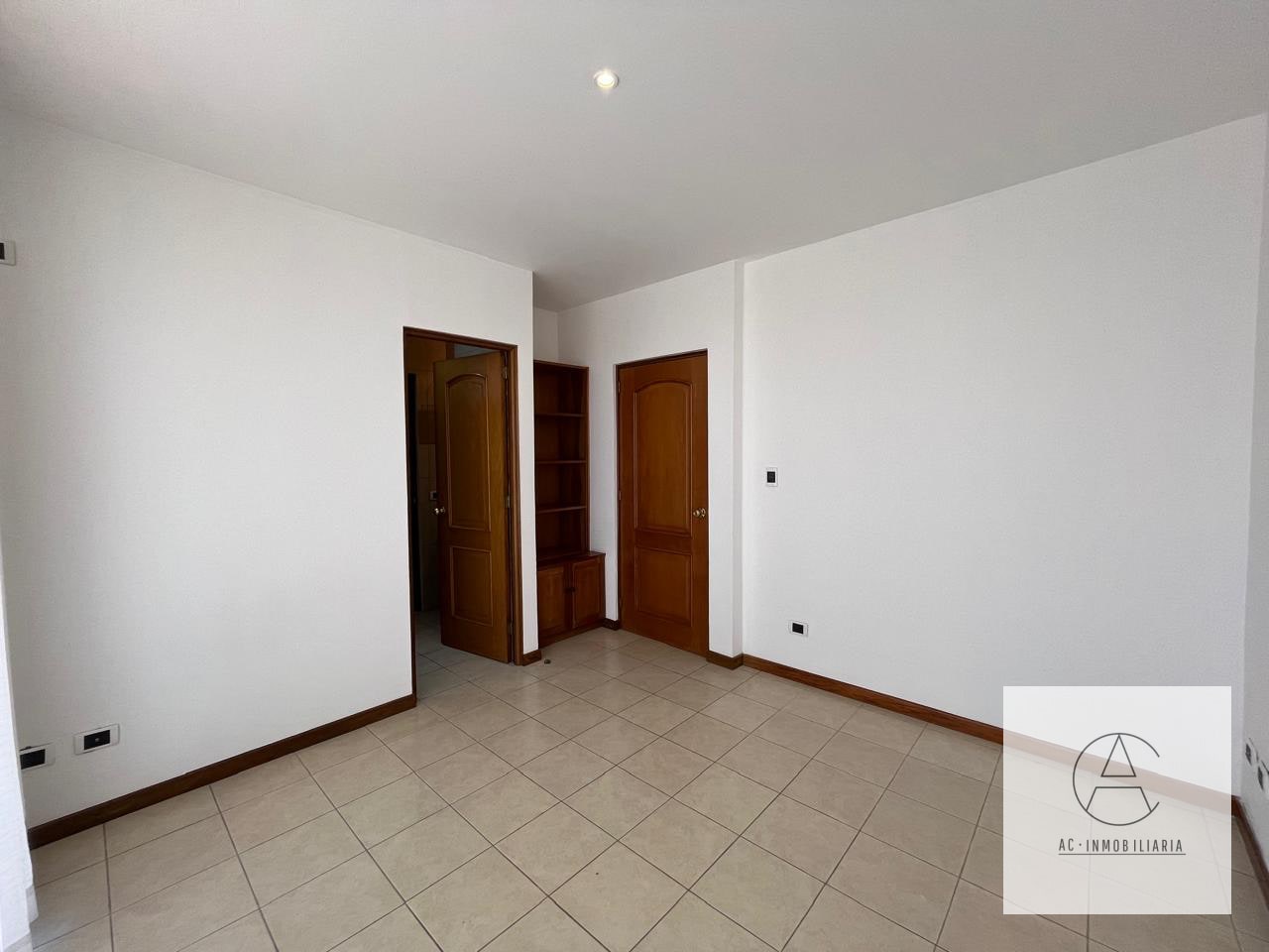 Apartamento en renta en Robledal zona 15 — Apartamento en Alquiler en El Robledal, Zona 15, Guatemala, Ciudad — foto 3 de 10
