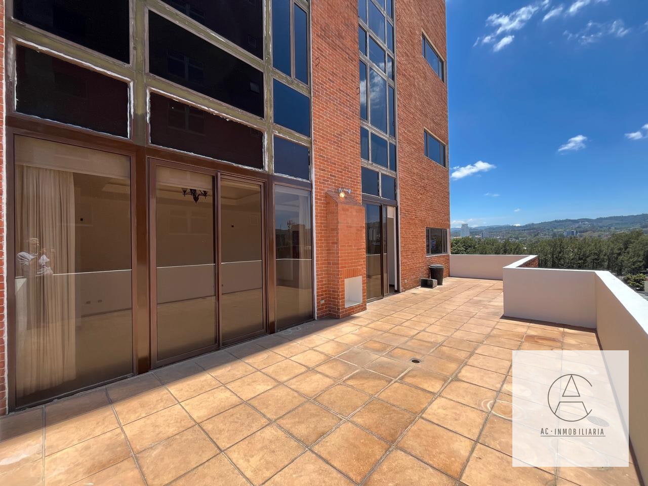 Apartamento en renta en Robledal zona 15 — Apartamento en Alquiler en El Robledal, Zona 15, Guatemala, Ciudad — foto 9 de 10