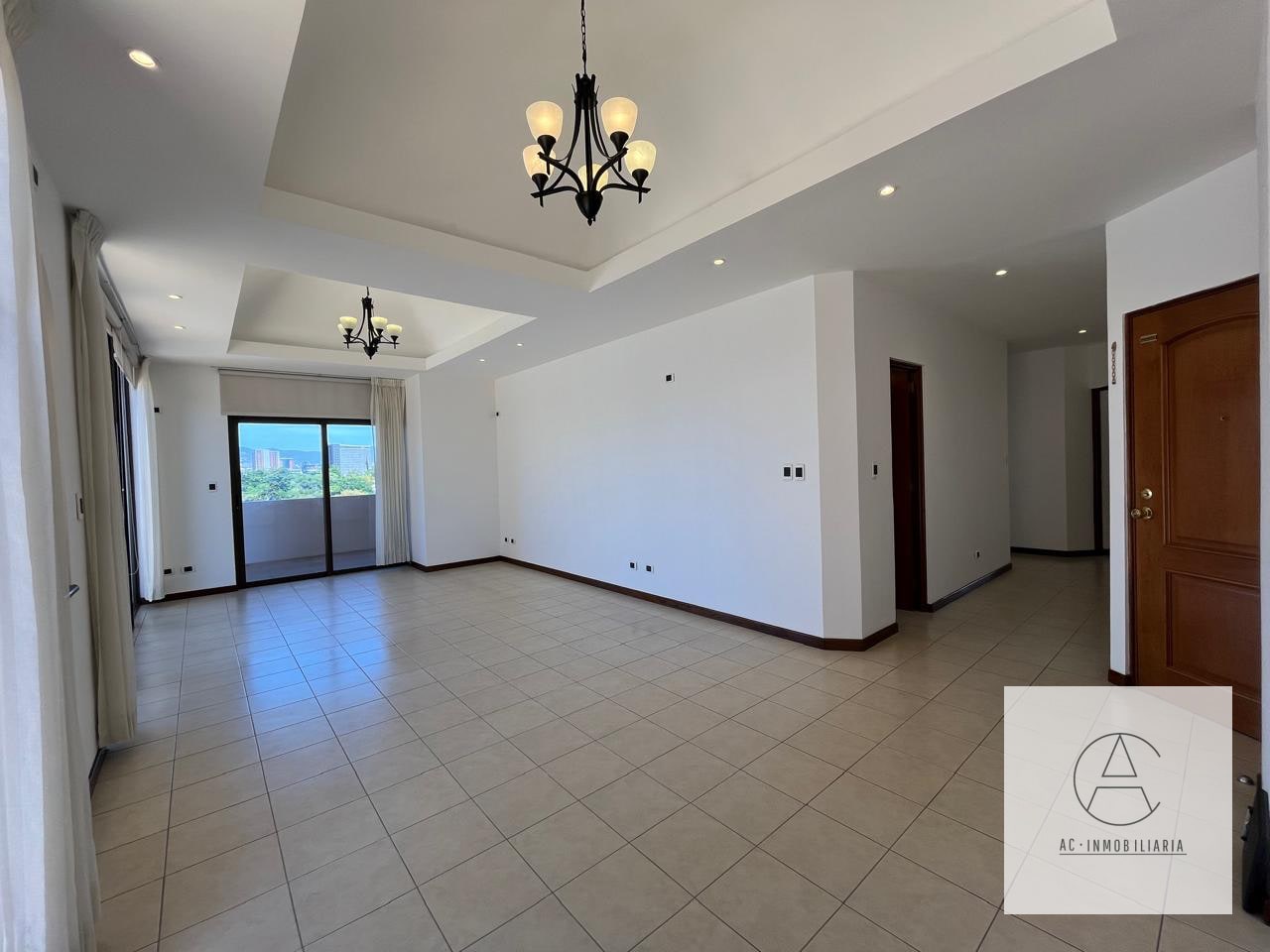 Apartamento en renta en Robledal zona 15 — Apartamento en Alquiler en El Robledal, Zona 15, Guatemala, Ciudad — foto 2 de 10