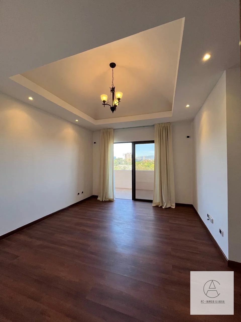 Apartamento en Renta, Edificio Robledal zona 15 — Apartamento en Alquiler en El Robledal, Zona 15, Guatemala, Ciudad — foto 5 de 10