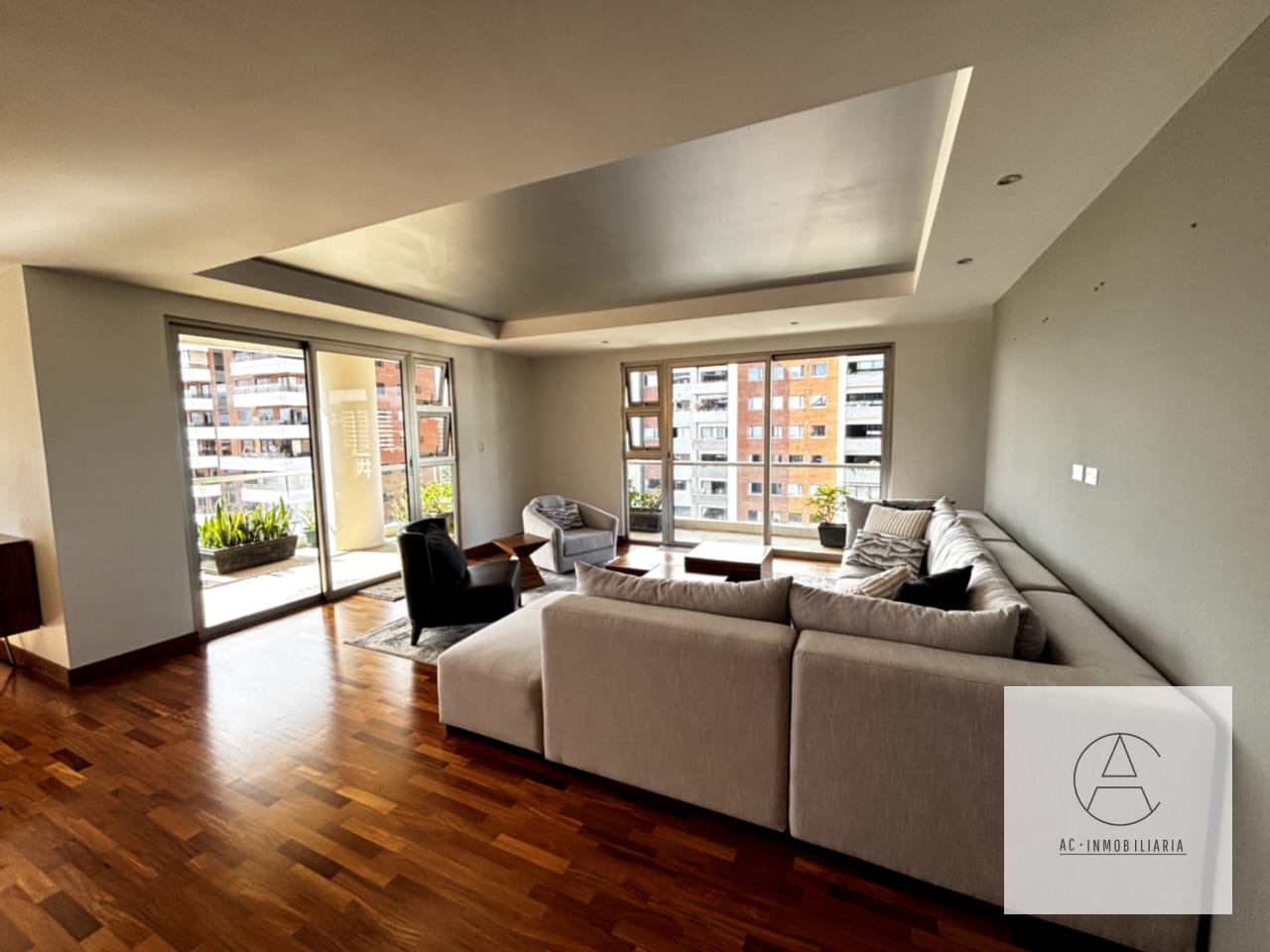 Apartamento de nivel completo en venta, zona 14 — Apartamento en Venta en Akoya, Zona 14, Guatemala, Ciudad — foto 2 de 17
