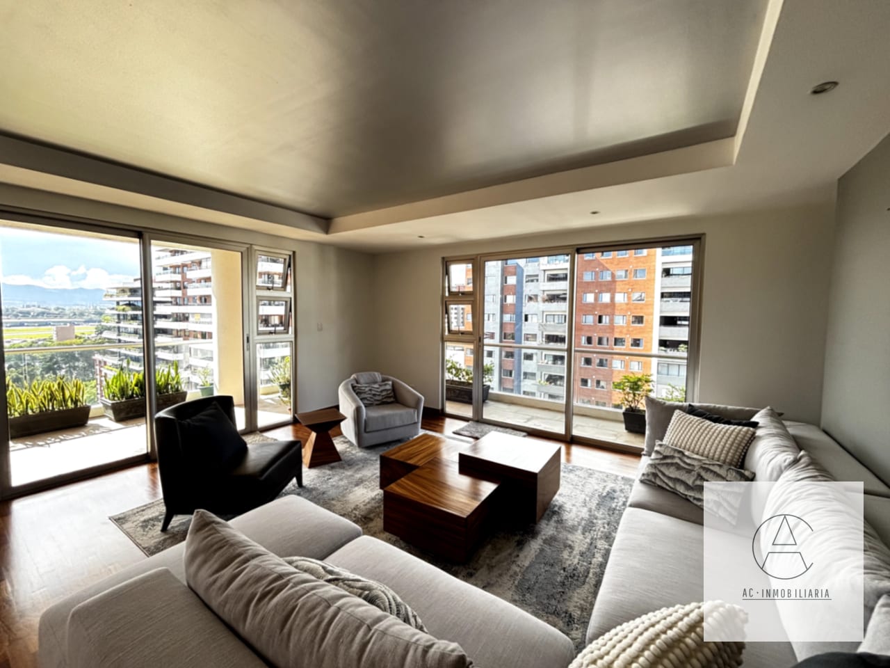 Apartamento de nivel completo en venta, zona 14 — Apartamento en Venta en Akoya, Zona 14, Guatemala, Ciudad — foto 3 de 17
