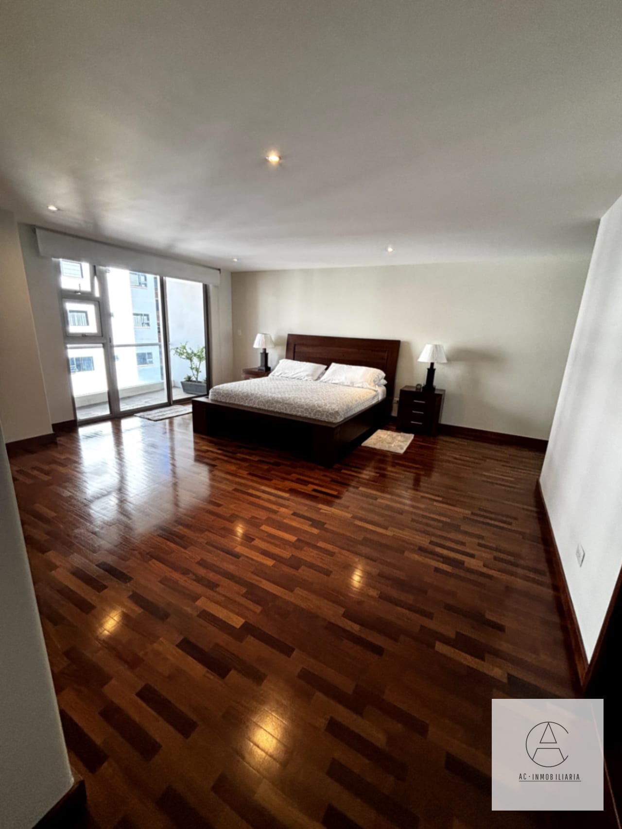 Apartamento de nivel completo en venta, zona 14 — Apartamento en Venta en Akoya, Zona 14, Guatemala, Ciudad — foto 12 de 17