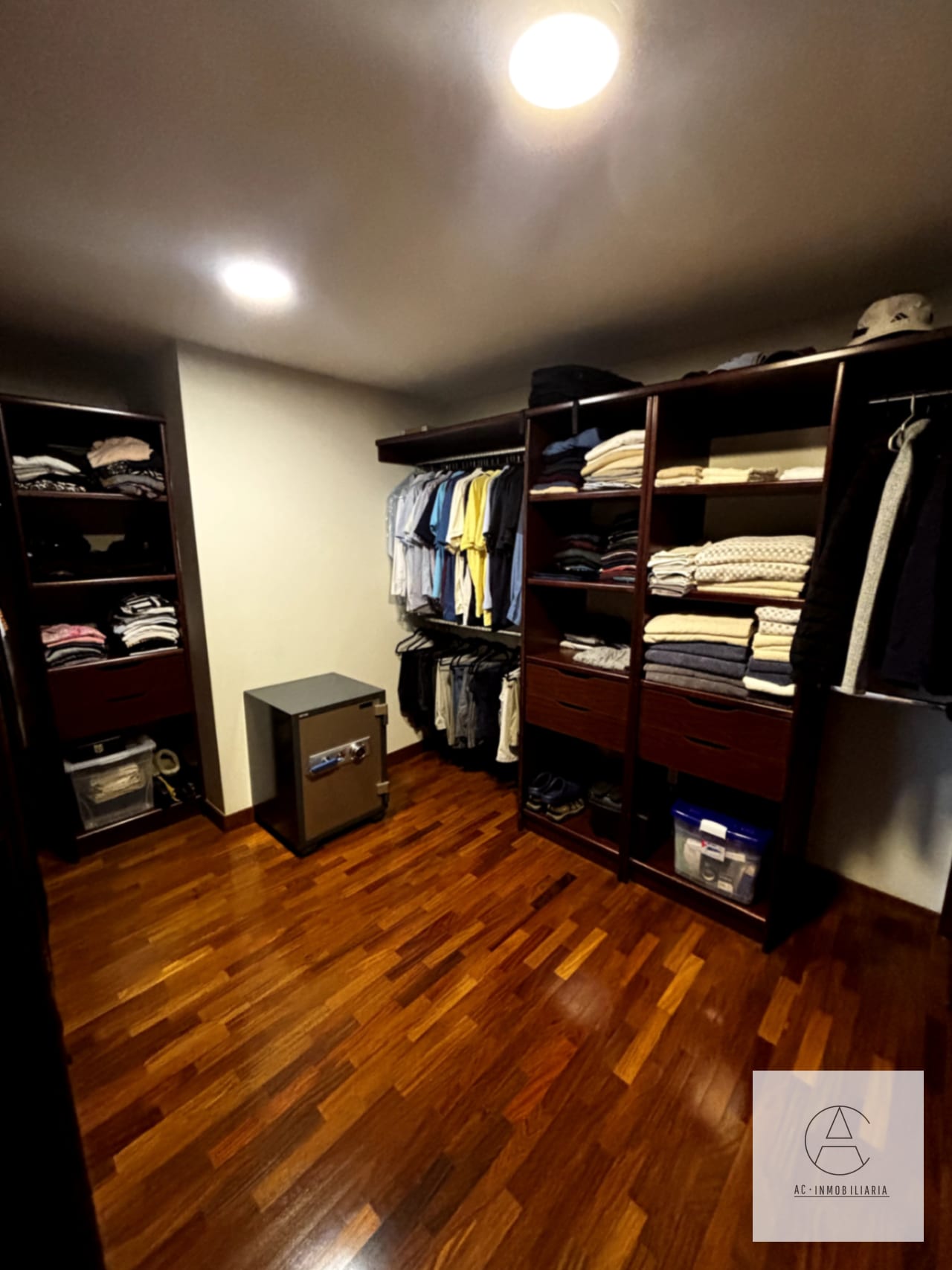 Apartamento de nivel completo en venta, zona 14 — Apartamento en Venta en Akoya, Zona 14, Guatemala, Ciudad — foto 16 de 17