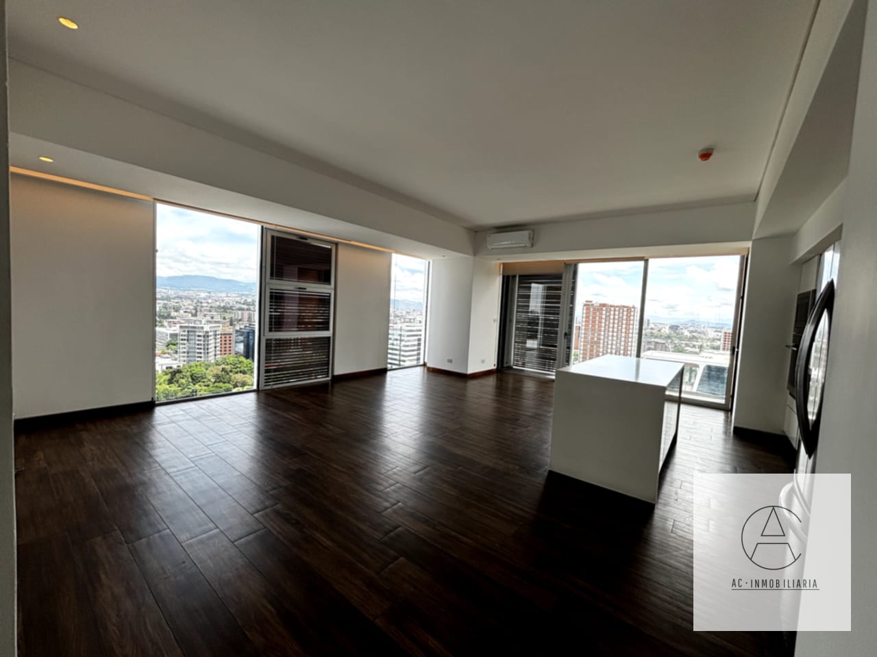 Apartamento en renta en AVIA, zona 10 — Apartamento en Alquiler en Avia, Zona 10, Guatemala, Ciudad — foto 13 de 15