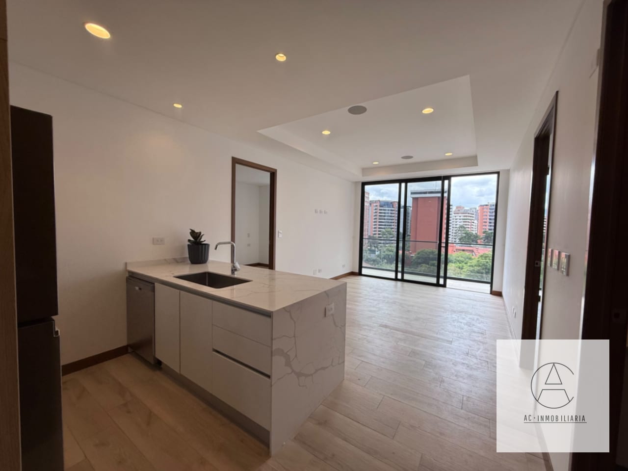 Apartameto en renta para estrenar, en Ferre 10 — Apartamento en Alquiler en Zona 10, Guatemala, Ciudad — foto 2 de 17