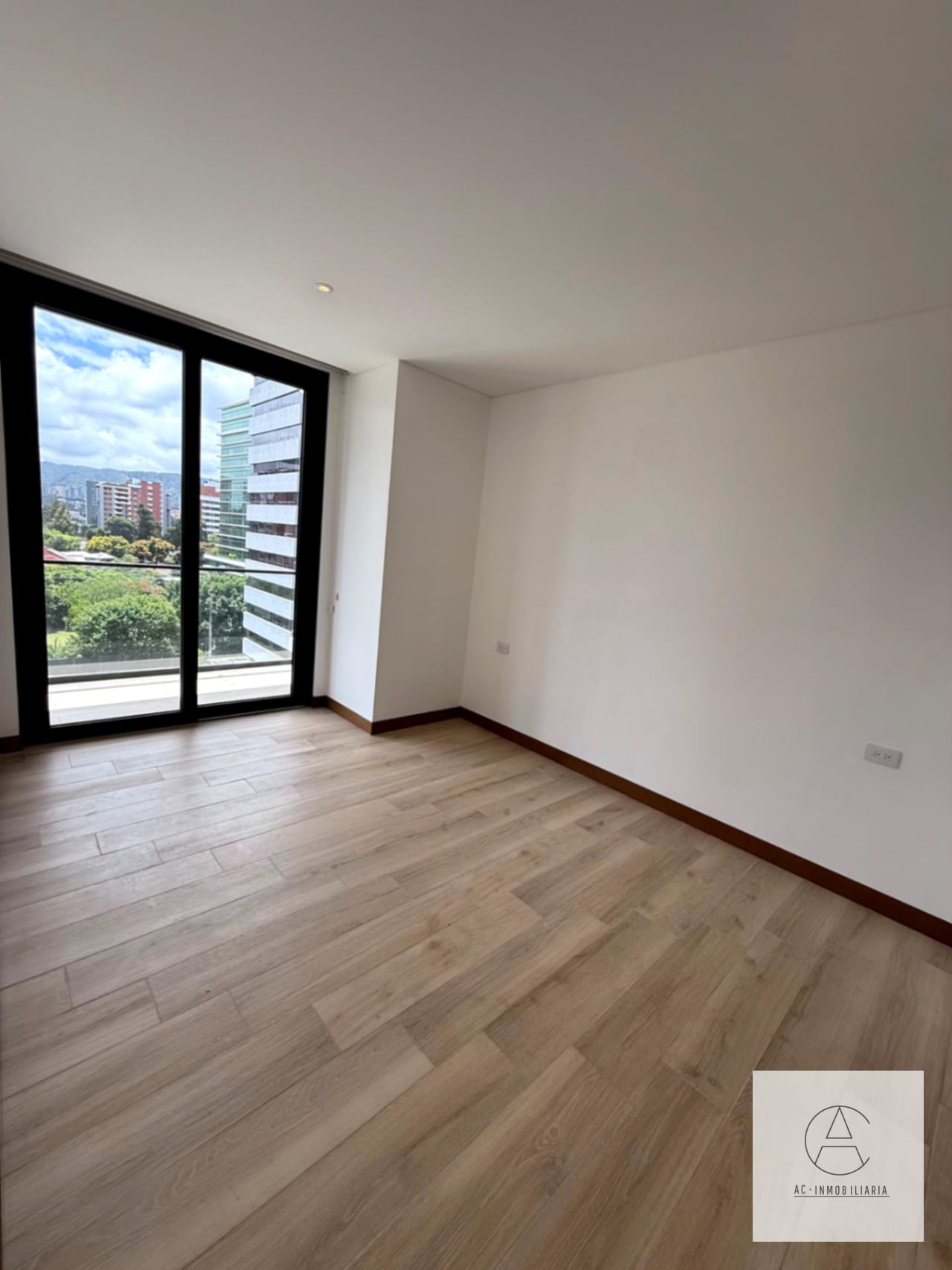 Apartamento en renta FERRÉ DIEZ, para estrenar — Apartamento en Alquiler en Ferré Diez, Zona 10, Guatemala, Ciudad — foto 9 de 16