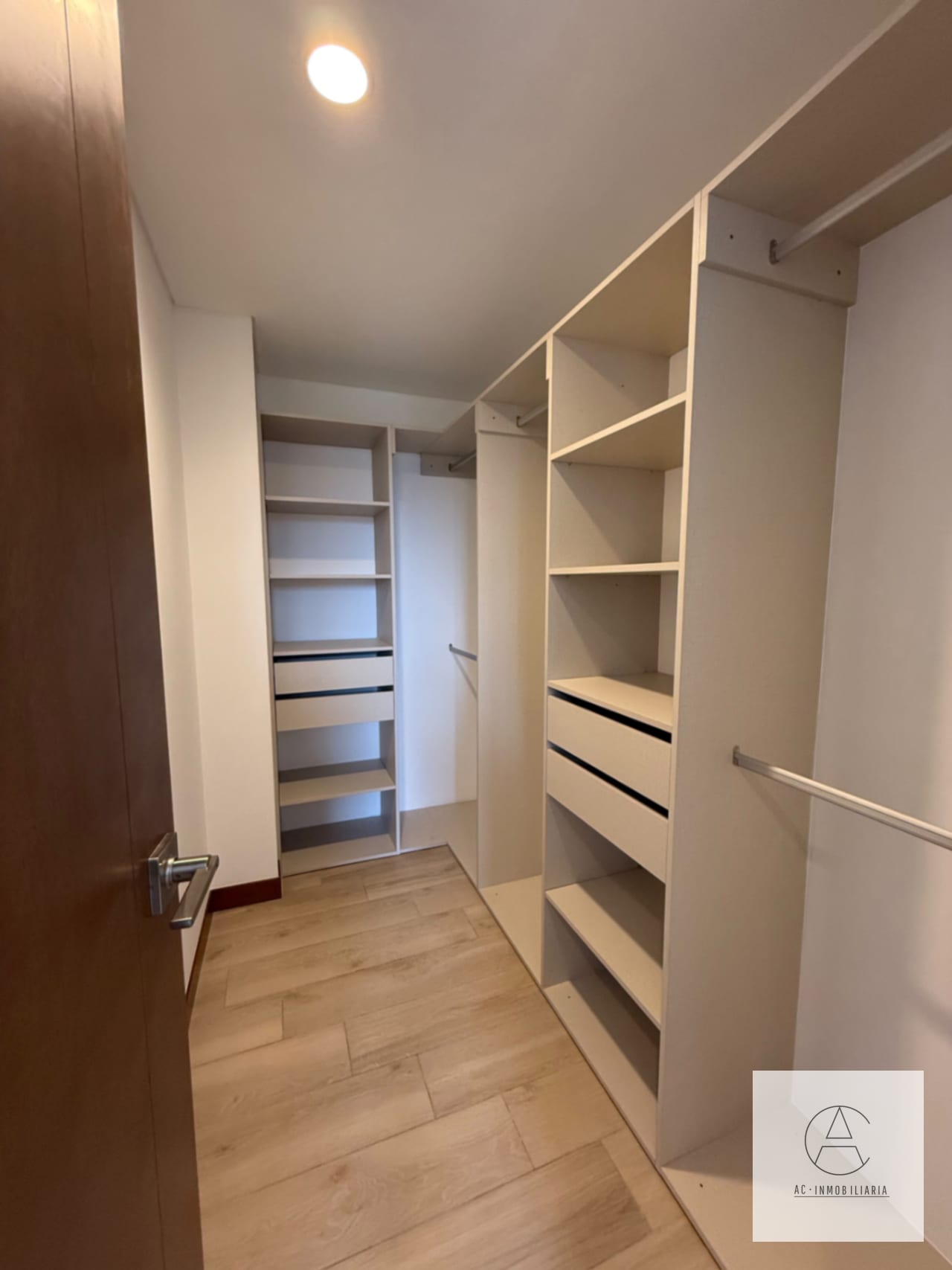 Apartameto en renta para estrenar, en Ferre 10 — Apartamento en Alquiler en Zona 10, Guatemala, Ciudad — foto 8 de 17